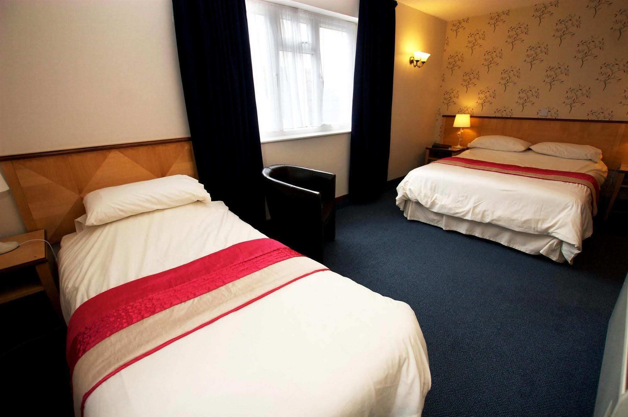 Best Western Compass Inn Tormarton Pokoj fotografie