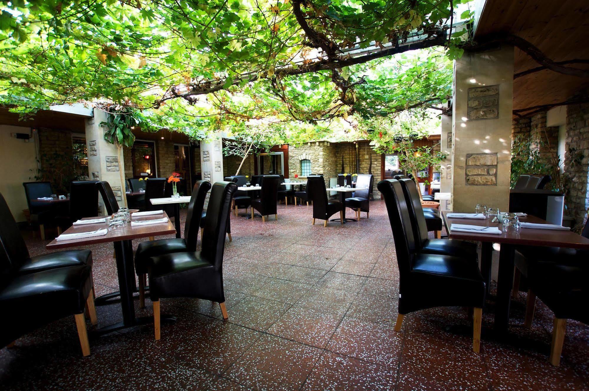 Best Western Compass Inn Tormarton Restaurace fotografie