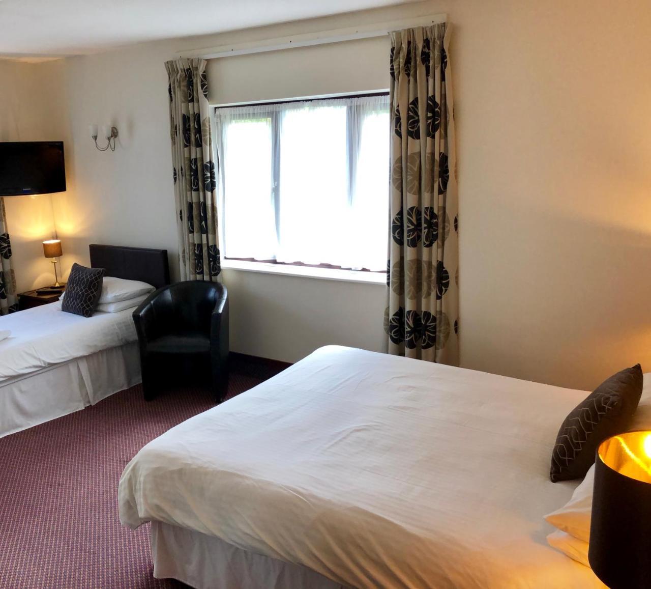 Best Western Compass Inn Tormarton Exteriér fotografie